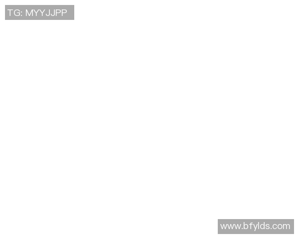 天下足球配音员的魅力与挑战揭秘足球评论员背后的故事与热情分享