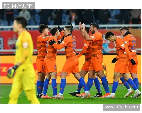 今日鲁能足球直播精彩赛事回顾与分析球迷互动热情高涨